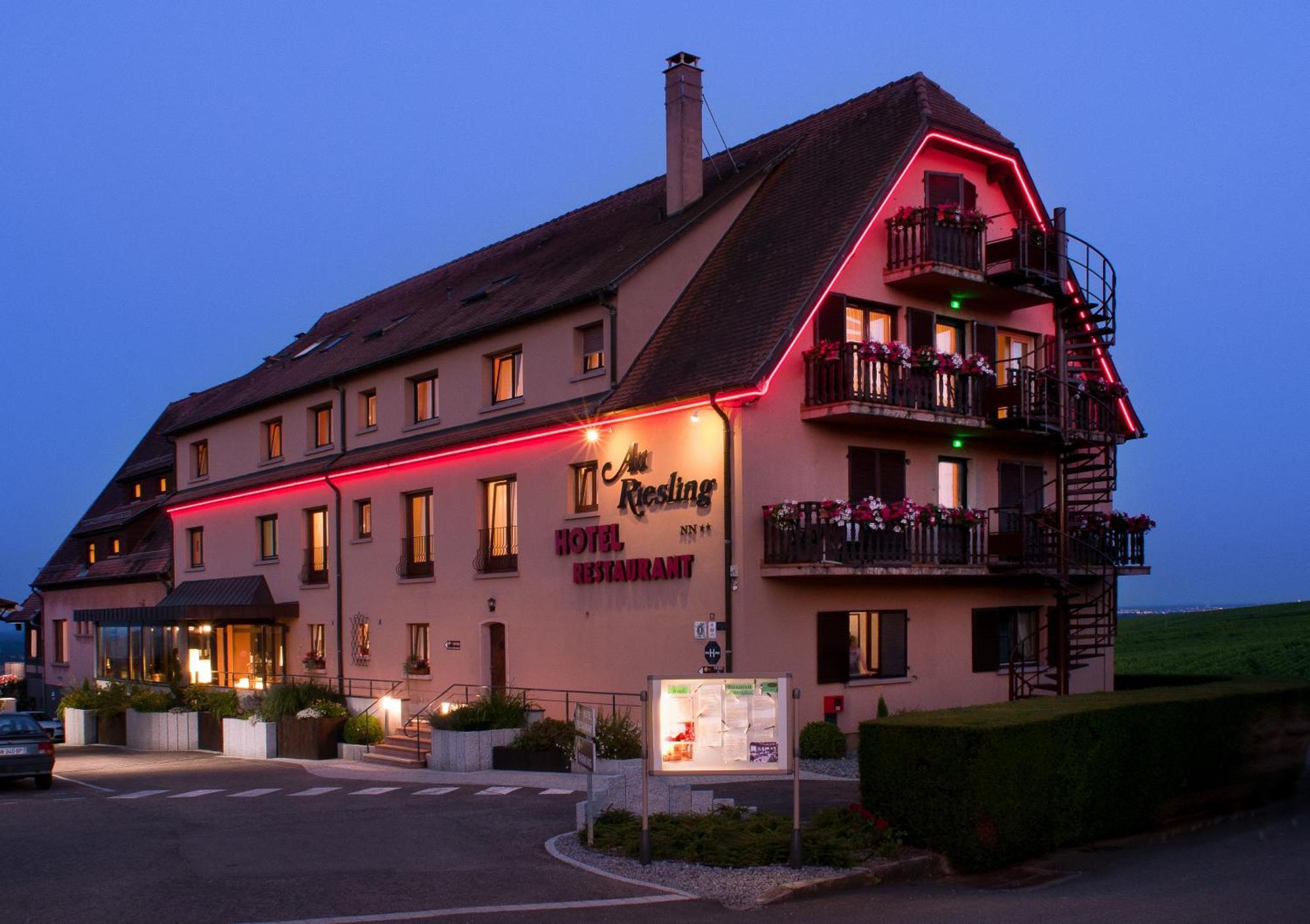 Hotel Restaurant Au Riesling Zellenberg Bagian luar foto