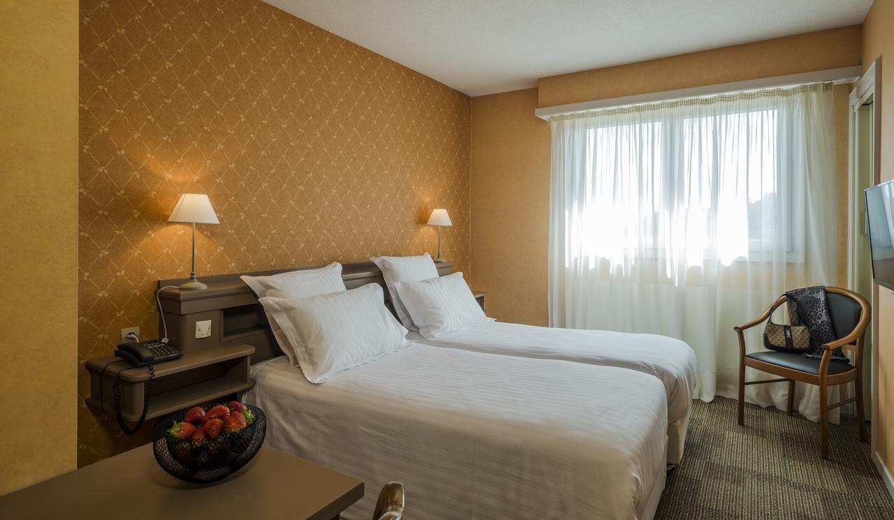 Hotel Restaurant Au Riesling Zellenberg Bagian luar foto